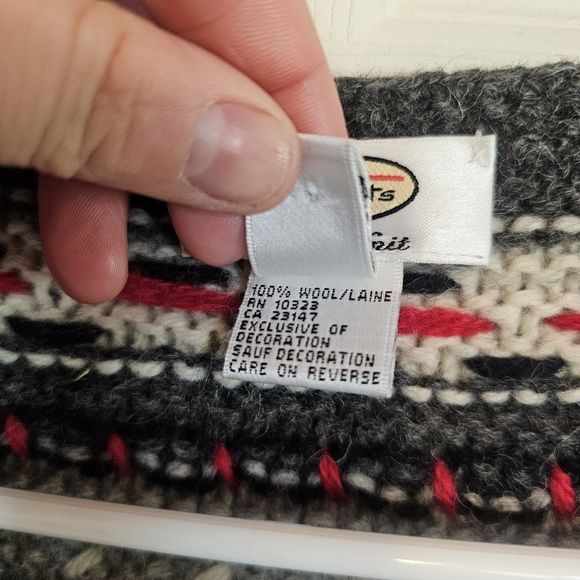 Vintage Talbots 3D Knit Fair Isle Button Dowm Sweater Cardigan - Picture 3 of 6